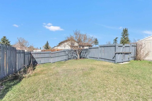 4056 44 Avenue Ne, Calgary, AB - Outdoor