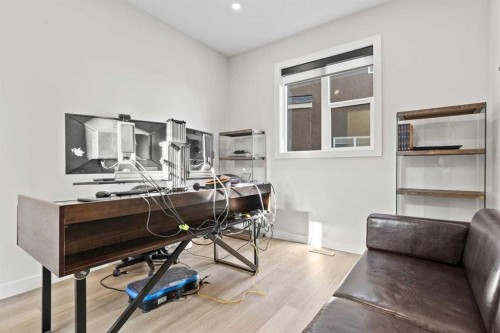 68 Walcrest View Se, Calgary, AB - Indoor