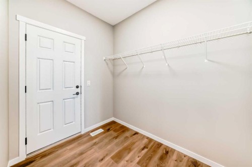 1089 Sawgrass Link Nw, Airdrie, AB - Indoor With Storage