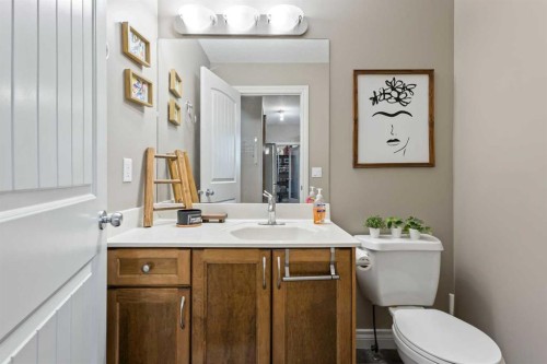 112 Hillcrest Cape, Strathmore, AB - Indoor Photo Showing Bathroom