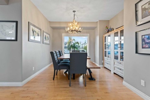 112 Hillcrest Cape, Strathmore, AB - Indoor Photo Showing Dining Room