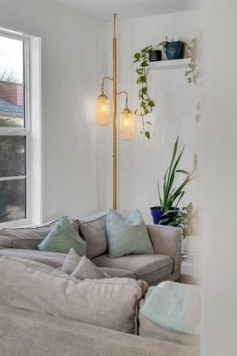 507 Silverado Skies Common Sw, Calgary, AB - Indoor Photo Showing Living Room