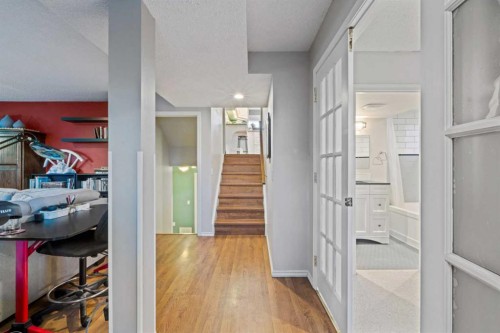 276 Macewan Glen Drive Nw, Calgary, AB - Indoor Photo Showing Other Room