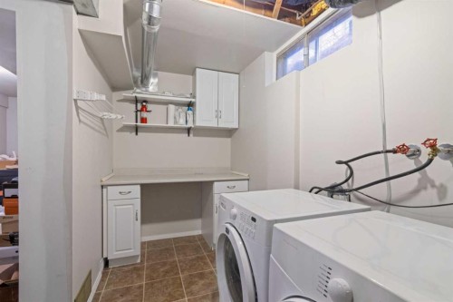 276 Macewan Glen Drive Nw, Calgary, AB - Indoor Photo Showing Laundry Room