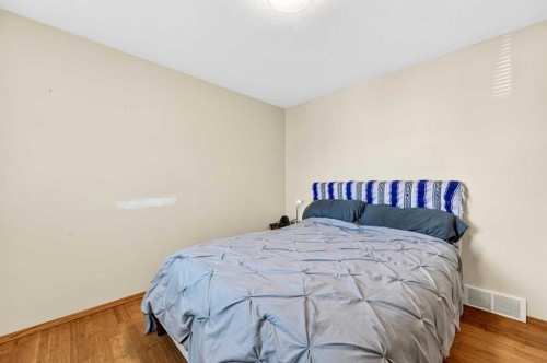 30 Tuscarora Way Nw, Calgary, AB 