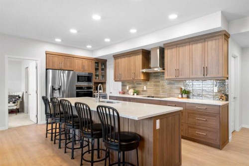 2208-33 Carringham Gate Nw, Calgary, AB - Indoor Photo Showing Kitchen