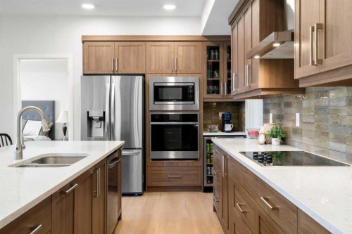 2208-33 Carringham Gate Nw, Calgary, AB - Indoor Photo Showing Kitchen With Double Sink With Upgraded Kitchen