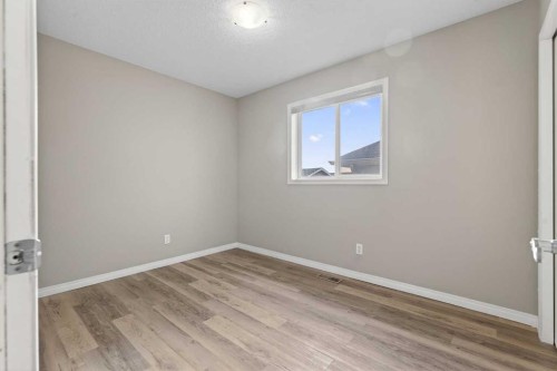 87 Saddlebrook Gardens Ne, Calgary, AB - Indoor Photo Showing Other Room