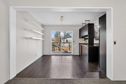 44 Spring Haven Close Se, Airdrie, AB - Indoor Photo Showing Other Room