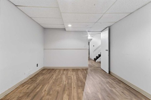 44 Spring Haven Close Se, Airdrie, AB - Indoor Photo Showing Other Room