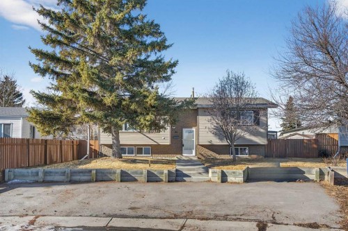 44 Spring Haven Close Se, Airdrie, AB - Outdoor