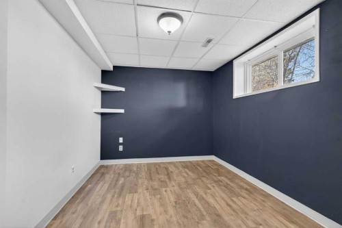 44 Spring Haven Close Se, Airdrie, AB - Indoor Photo Showing Other Room