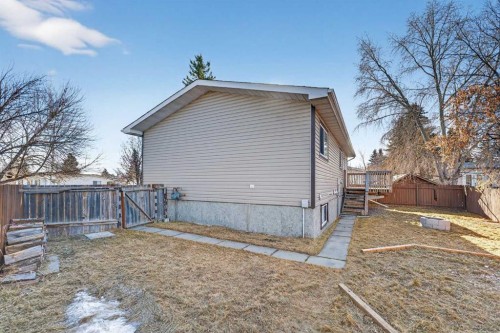 44 Spring Haven Close Se, Airdrie, AB - Outdoor