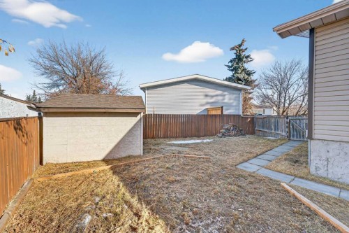 44 Spring Haven Close Se, Airdrie, AB - Outdoor