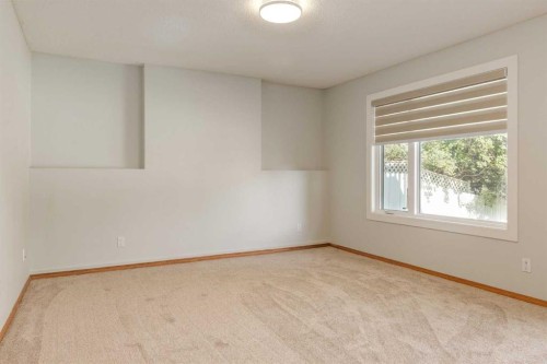 44 Citadel Manor Nw, Calgary, AB 