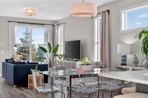 9 Walcrest Gate Se, Calgary, AB - Indoor Photo Showing Other Room