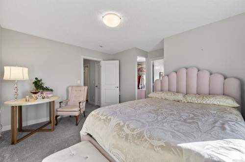 9 Walcrest Gate Se, Calgary, AB - Indoor Photo Showing Bedroom