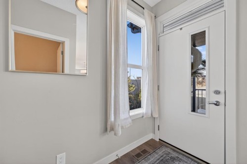 9 Walcrest Gate Se, Calgary, AB - Indoor Photo Showing Other Room