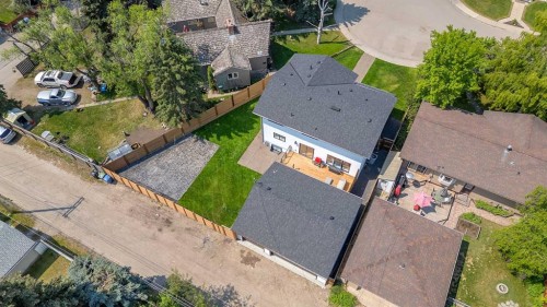 4239 Vauxhall Crescent Nw, Calgary, AB - Outdoor With View