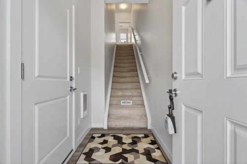 809-355 Nolancrest Heights Nw, Calgary, AB - Indoor Photo Showing Other Room