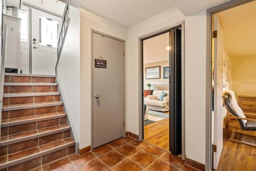 5919 Temple Drive Ne, Calgary, AB - Indoor Photo Showing Other Room