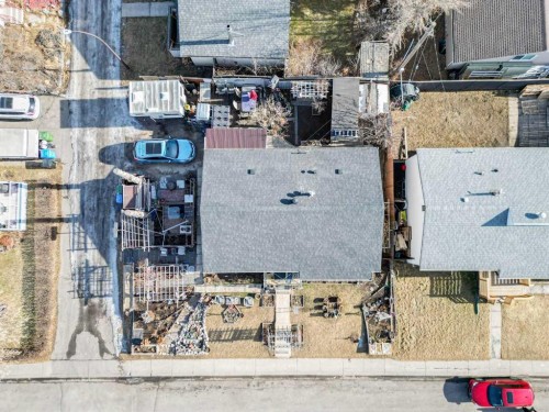 314 Olympia Crescent Se, Calgary, AB - Outdoor