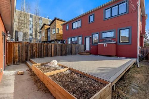 2522 1 Avenue Nw, Calgary, AB - Outdoor With Exterior