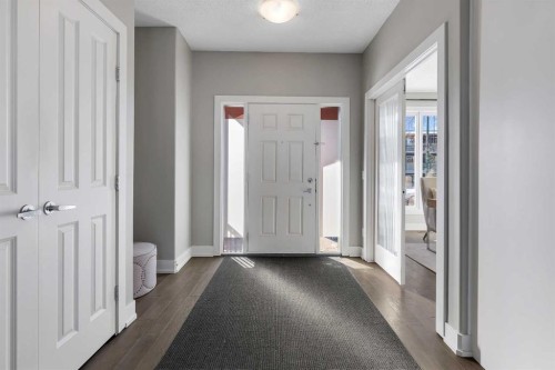 2522 1 Avenue Nw, Calgary, AB - Indoor Photo Showing Other Room