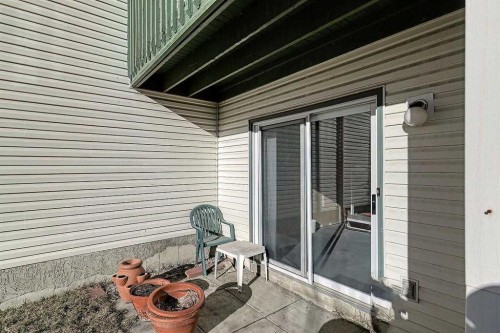 317 Sandringham Road Nw, Calgary, AB - Outdoor With Deck Patio Veranda With Exterior