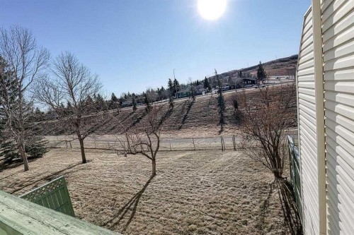 317 Sandringham Road Nw, Calgary, AB - Outdoor