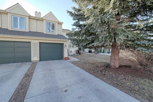 317 Sandringham Road Nw, Calgary, AB - Outdoor