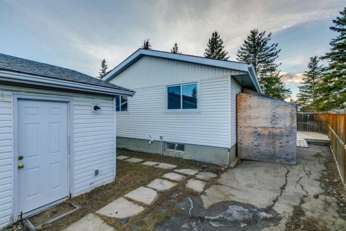 354 Maitland Hill Ne, Calgary, AB - Outdoor With Exterior
