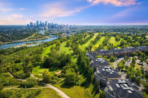 404-4 Hemlock Crescent Sw, Calgary, AB - Outdoor With View