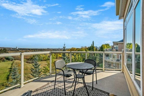 404-4 Hemlock Crescent Sw, Calgary, AB - Outdoor With View