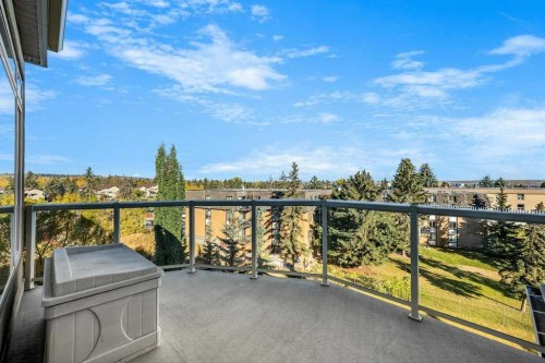 404-4 Hemlock Crescent Sw, Calgary, AB - Outdoor With View