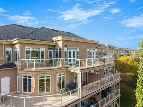 404-4 Hemlock Crescent Sw, Calgary, AB - Outdoor