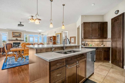 404-4 Hemlock Crescent Sw, Calgary, AB - Indoor Photo Showing Kitchen With Double Sink With Upgraded Kitchen