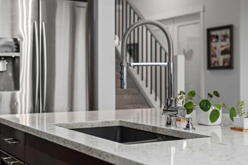 71 Nolanfield Crescent Nw, Calgary, AB - Indoor Photo Showing Kitchen