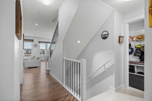 71 Nolanfield Crescent Nw, Calgary, AB - Indoor Photo Showing Other Room
