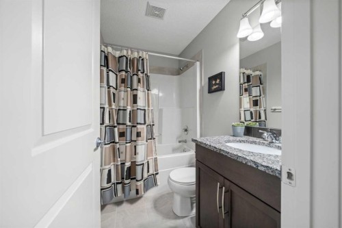 71 Nolanfield Crescent Nw, Calgary, AB - Indoor Photo Showing Bathroom
