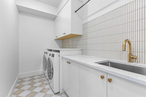 2011 28 Avenue Sw, Calgary, AB - Indoor Photo Showing Laundry Room
