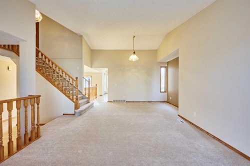 177 Harvest Hills Drive Ne, Calgary, AB - Indoor Photo Showing Other Room