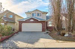 177 Harvest Hills Drive NE Calgary, AB T3K 3Y1