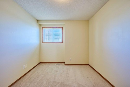 177 Harvest Hills Drive Ne, Calgary, AB - Indoor Photo Showing Other Room