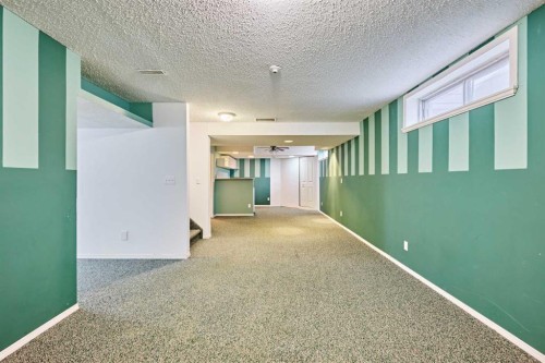 177 Harvest Hills Drive Ne, Calgary, AB - Indoor Photo Showing Other Room