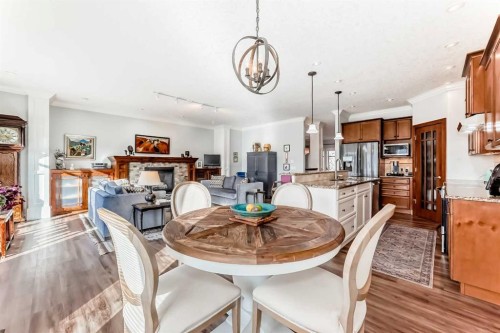 41 Bridle Estates Manor Sw, Calgary, AB - Indoor Photo Showing Dining Room