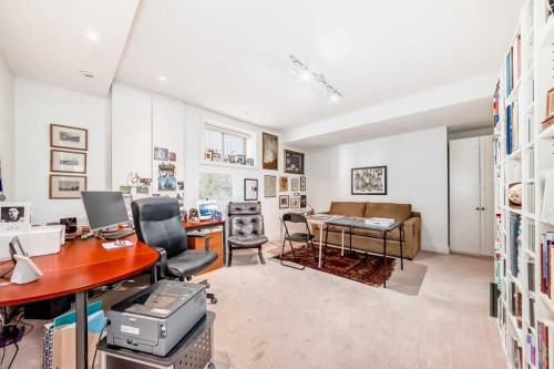 41 Bridle Estates Manor Sw, Calgary, AB - Indoor