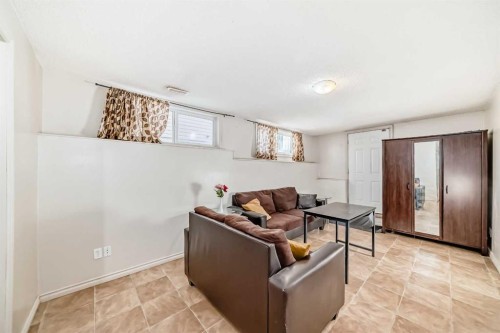 292 Taralake Terrace Ne, Calgary, AB - Indoor Photo Showing Other Room