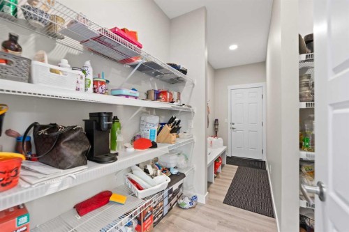7 Corner Glen Common Ne, Calgary, AB - Indoor With Storage