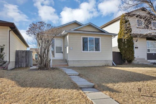 4351 38 Street Ne, Calgary, AB - Outdoor